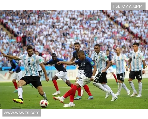 俄罗斯与西班牙足球对决精彩回顾与战术分析 俄罗斯与西班牙足球对决精彩回顾与战术分析